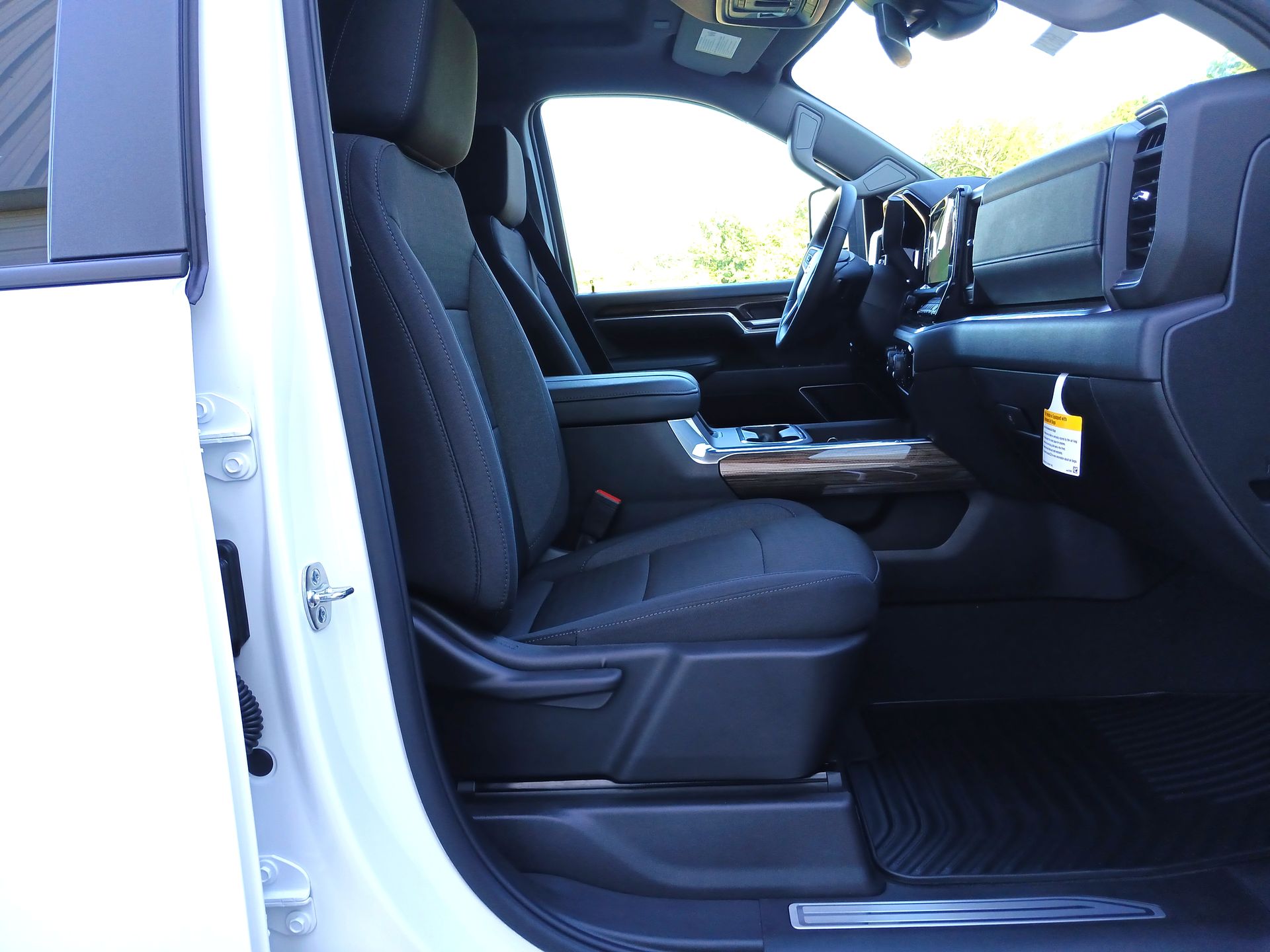 2025 Chevrolet Silverado 2500HD LT photo 29