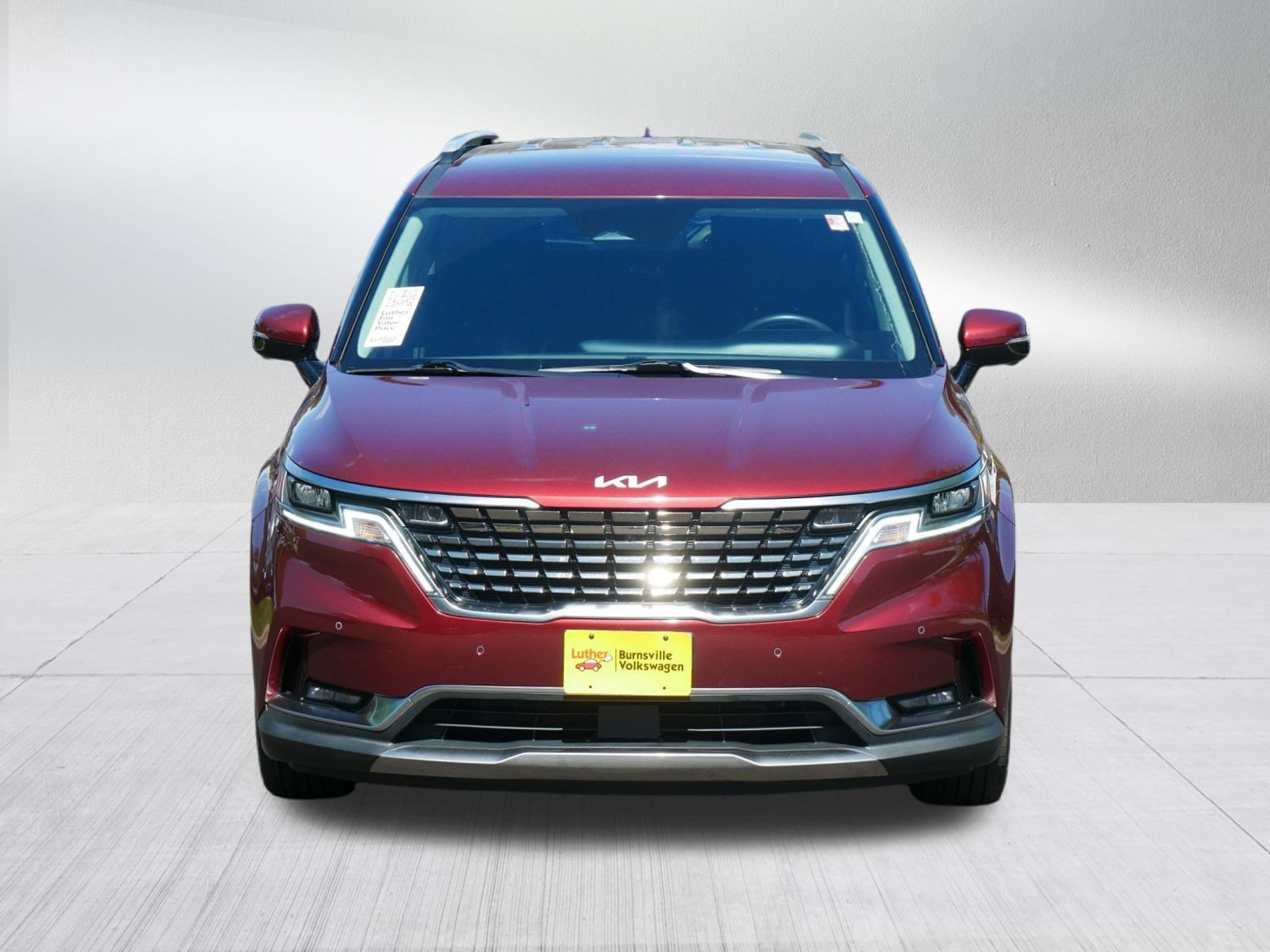 Used 2023 Kia Carnival SX with VIN KNDNE5H3XP6231272 for sale in Burnsville, Minnesota