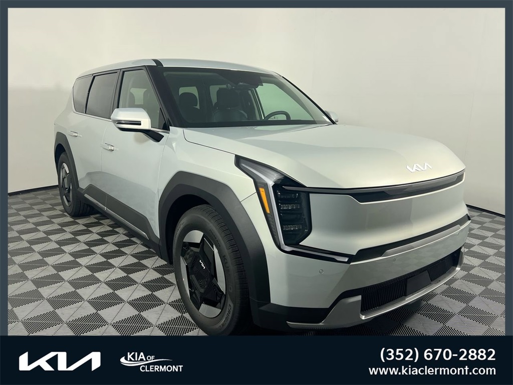 2026 Kia EV9 Wind's photo