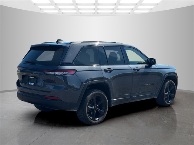 2023 Jeep Grand Cherokee Altitude photo 6