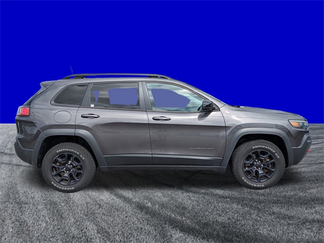 2022 Jeep Cherokee Trailhawk photo 2