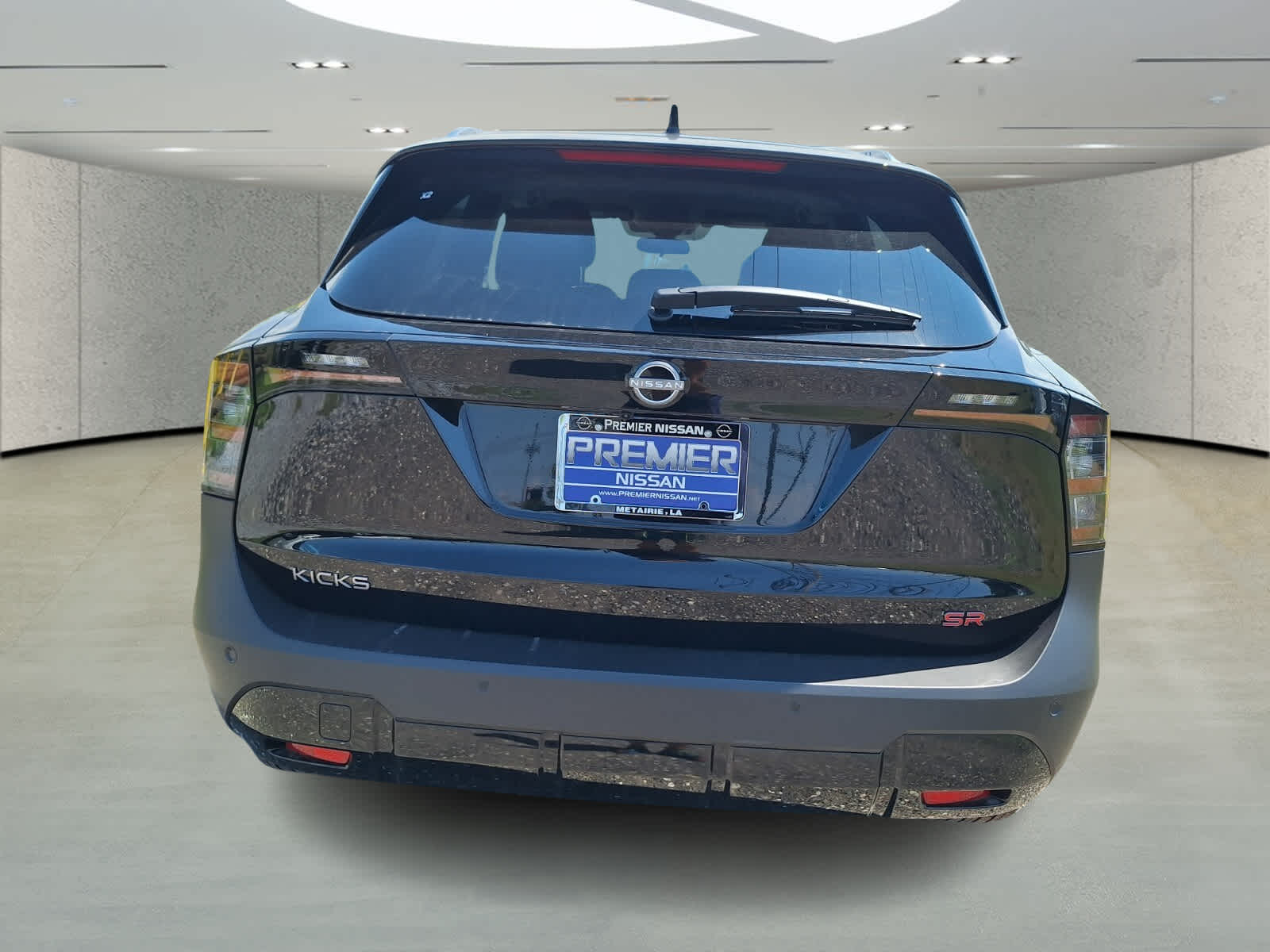 2025 Nissan Kicks SR photo 4