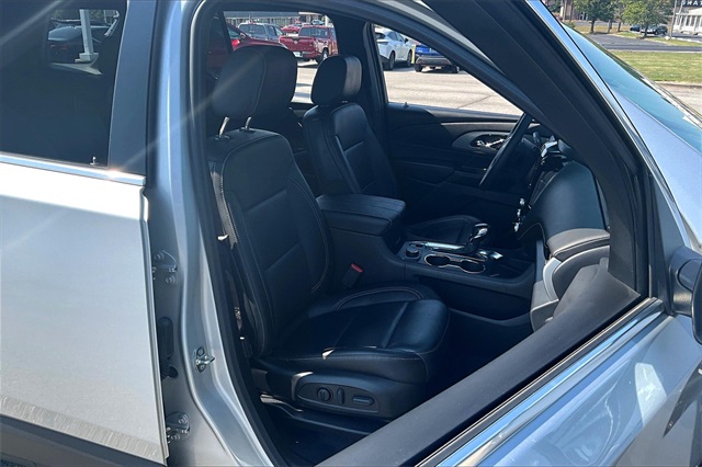 2022 Chevrolet Traverse Leather photo 26