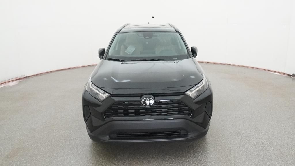 2025 Toyota RAV4 XLE photo 2