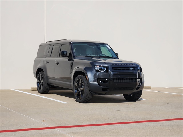 2026 Land Rover Defender 130 S photo 2