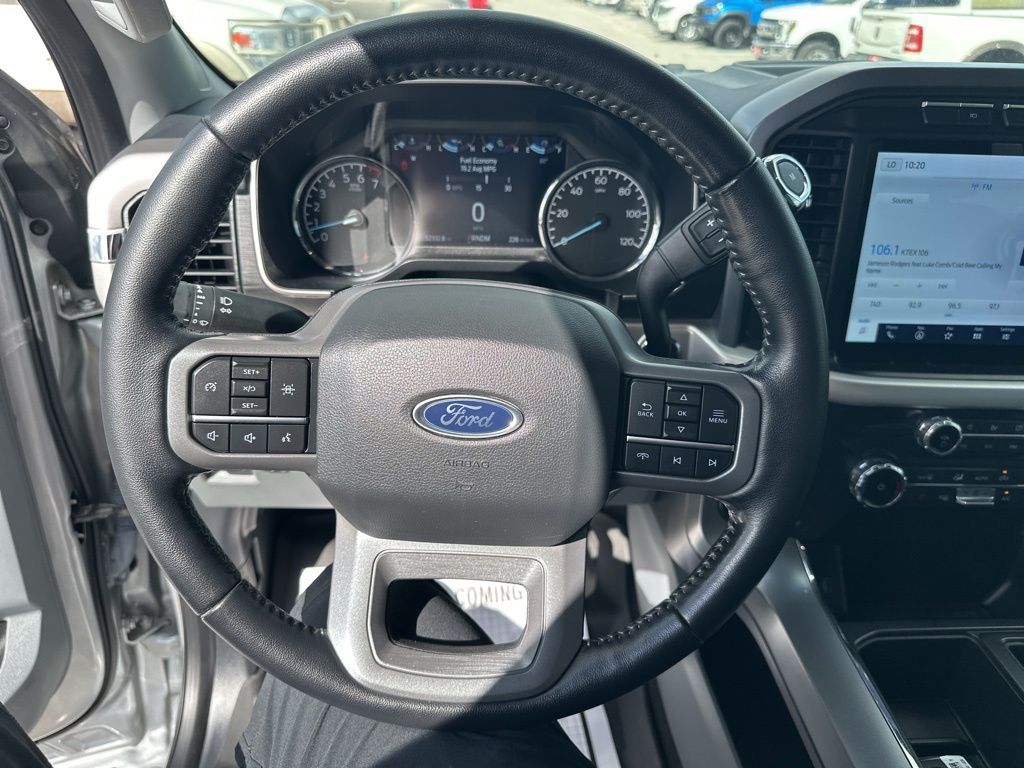 2022 Ford F-150 XLT photo 15