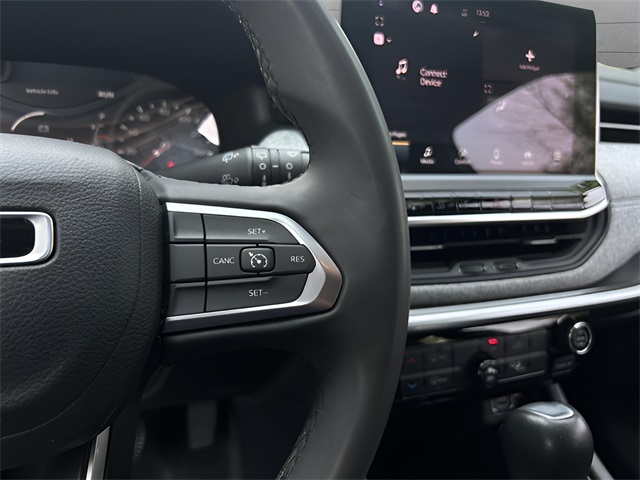 2023 Jeep Compass Latitude photo 11