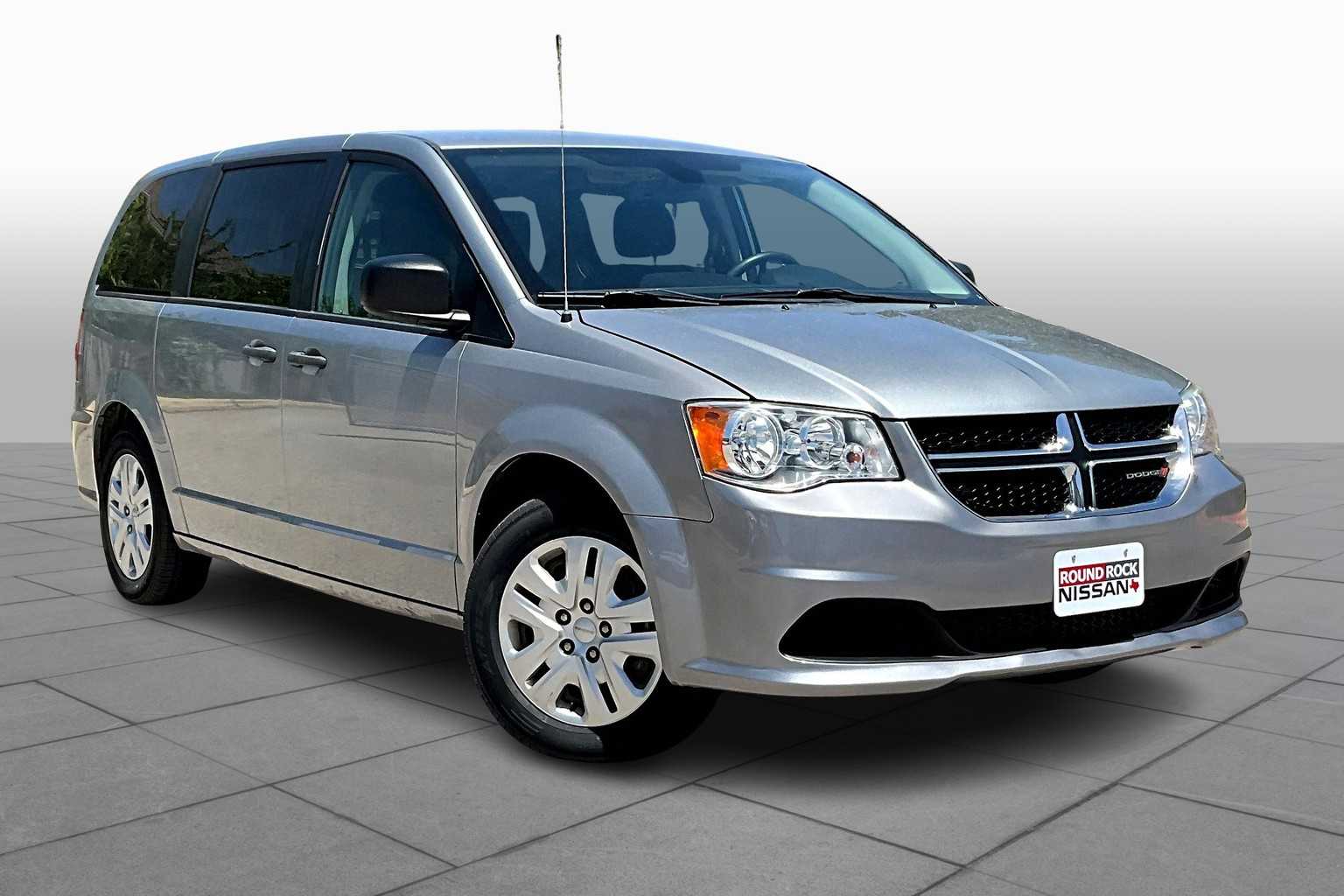 Used 2019 Dodge Grand Caravan SE with VIN 2C4RDGBG6KR684477 for sale in Round Rock, TX