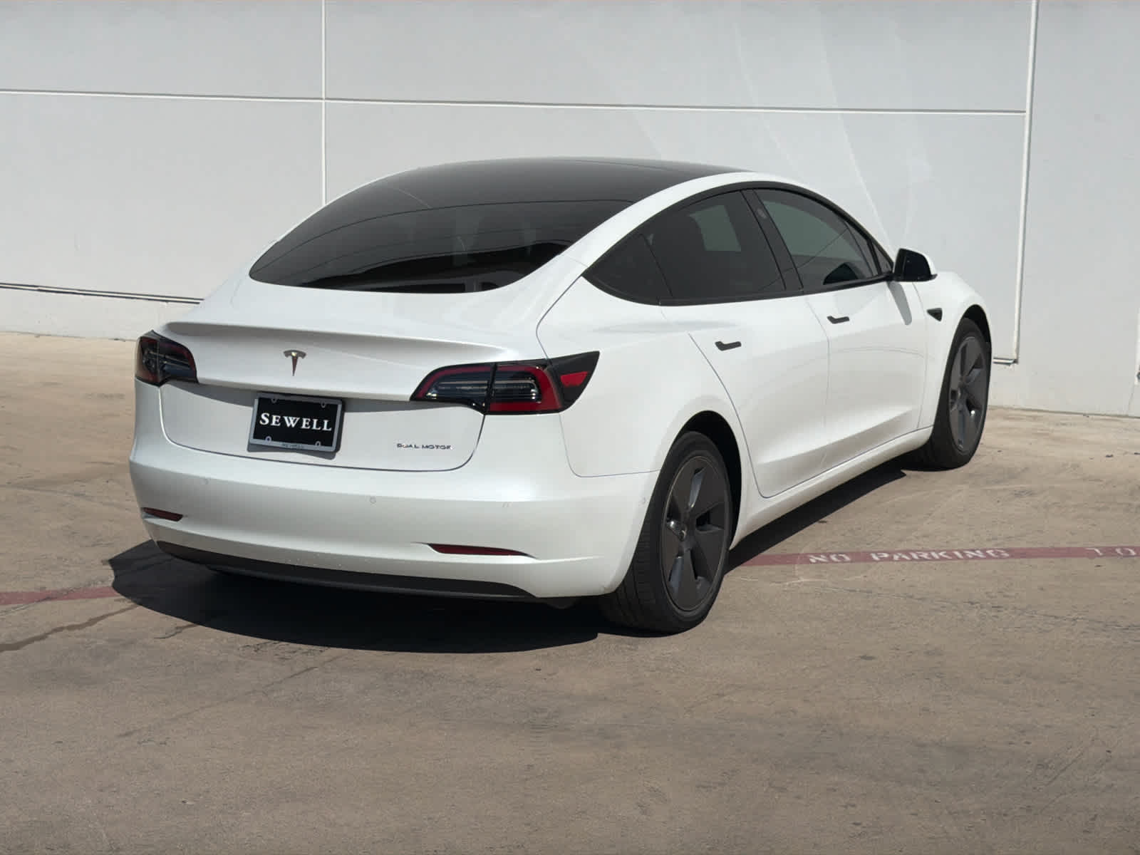 2022 Tesla Model 3 Long Range photo 4
