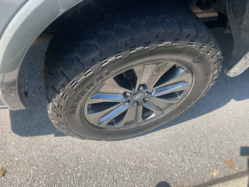 2018 Ford F-150 XLT photo 2