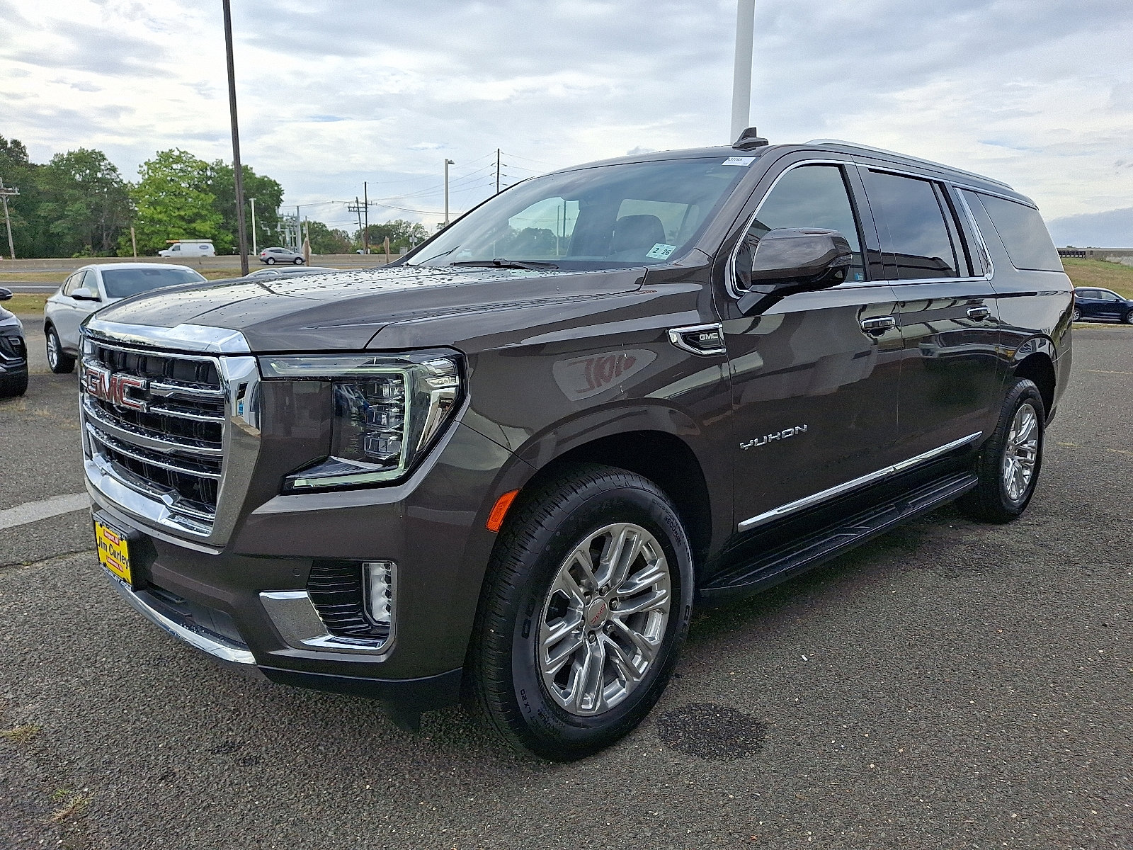 2021 Gmc Yukon XL SLT photo 2