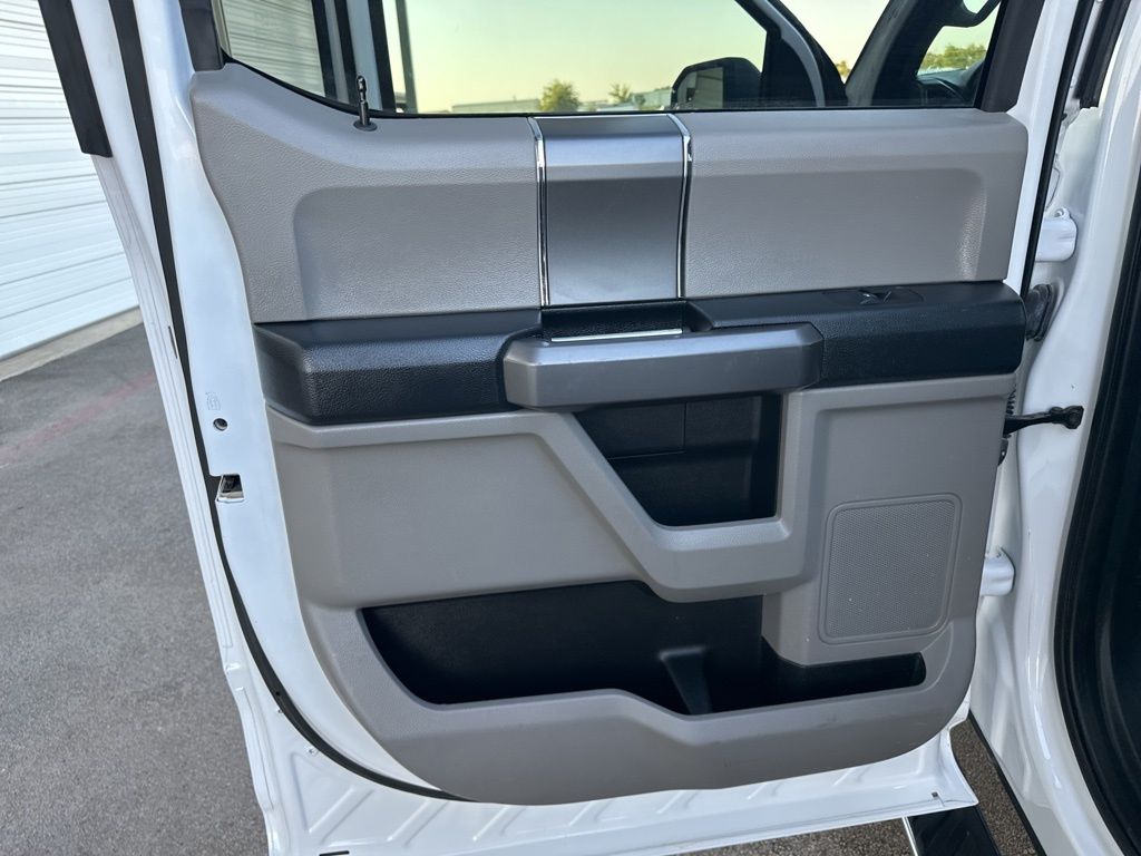 2019 Ford F-150 XLT photo 30