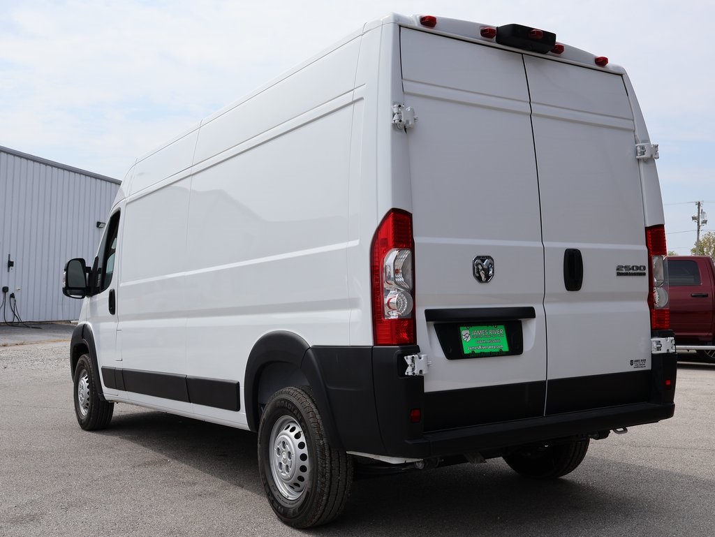 2025 Ram ProMaster 2500 photo 3