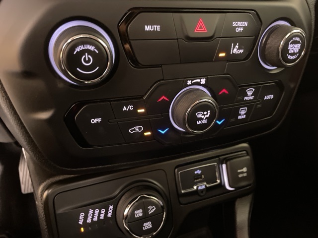 2023 Jeep Renegade Trailhawk photo 31