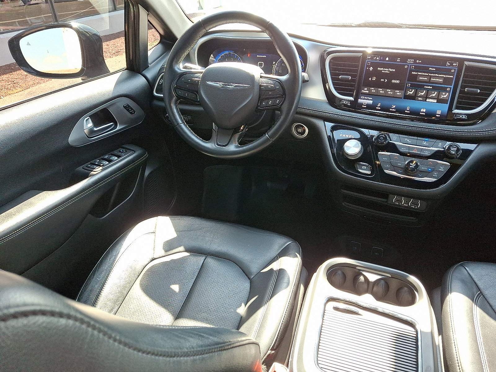 2021 Chrysler Pacifica Touring L photo 9