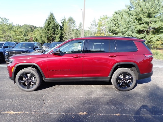 2025 Jeep Grand Cherokee Altitude X photo 2