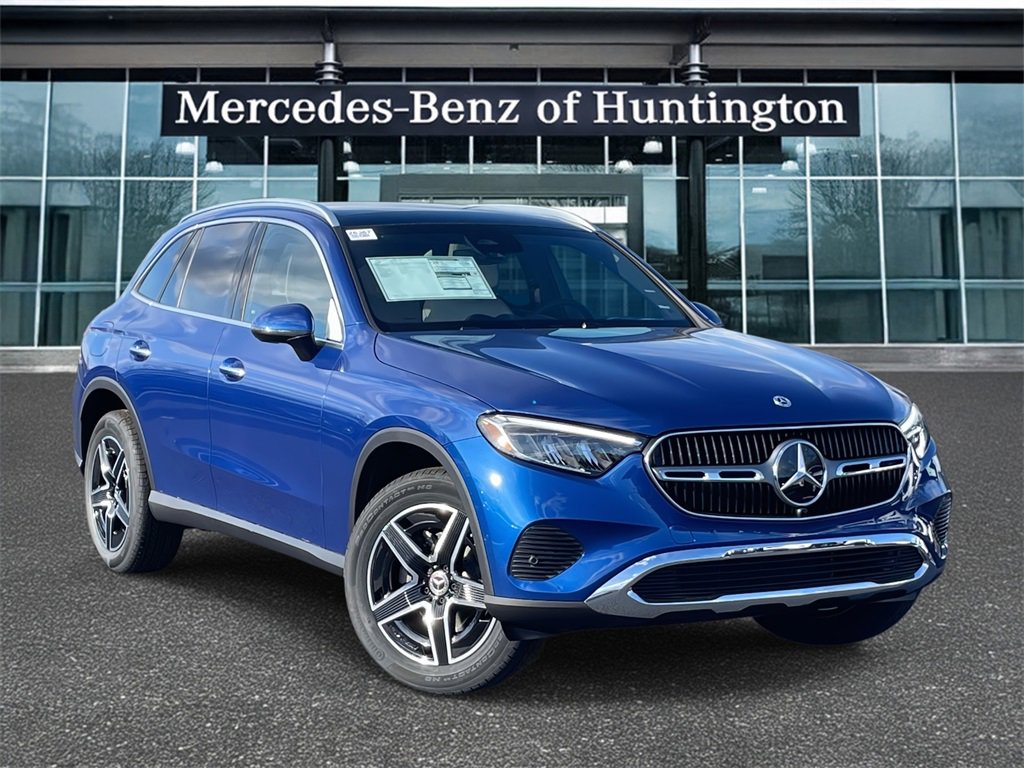 2026 Mercedes-Benz GLC Base's photo