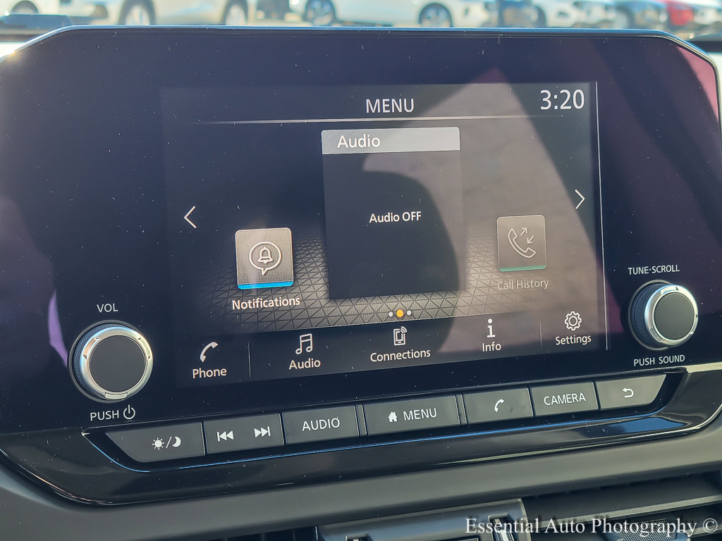 2025 Nissan Pathfinder S photo 13