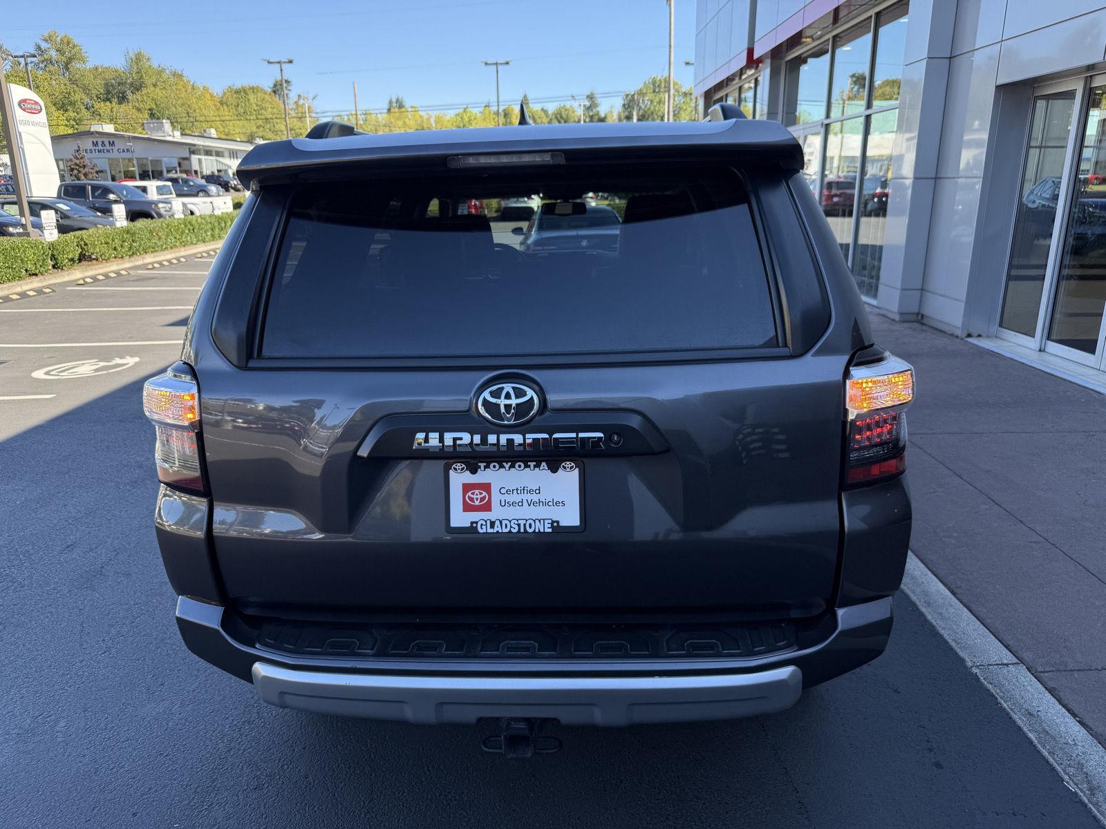 2018 Toyota 4Runner TRD Premium photo 3