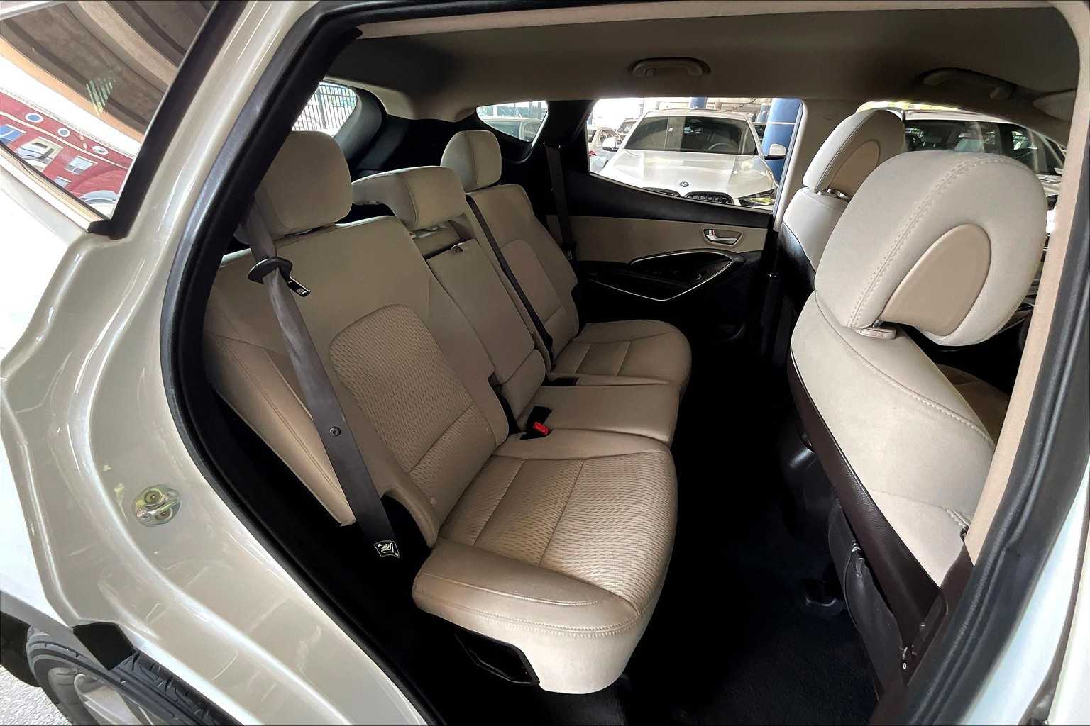 2017 Hyundai Santa Fe Sport photo 18