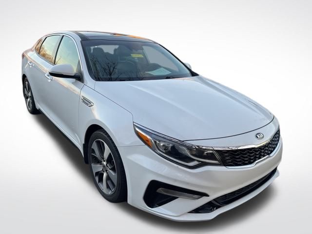 2019 Kia Optima S's photo