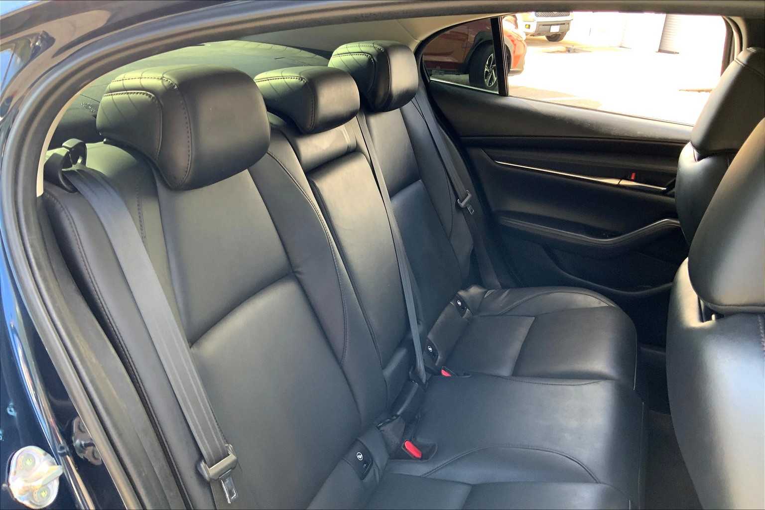 2022 Mazda Mazda3 Preferred photo 17