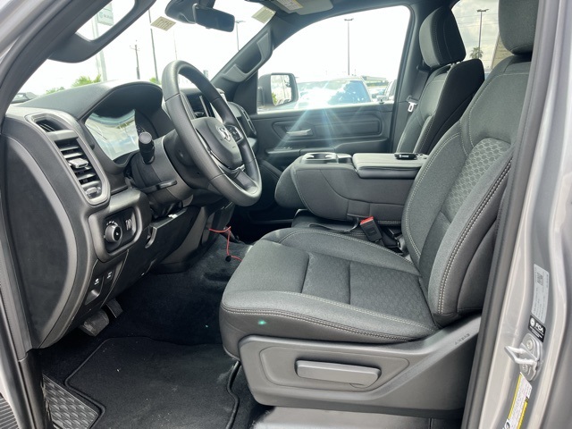 2025 Ram 1500 Tradesman photo 13