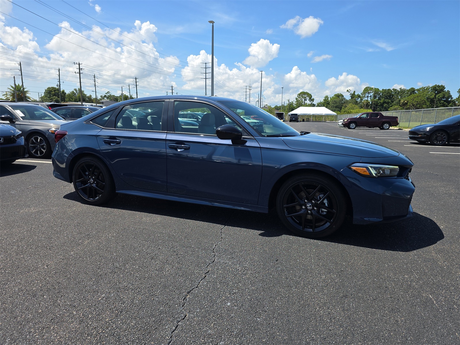 2025 Honda Civic Hybrid Sport photo 2