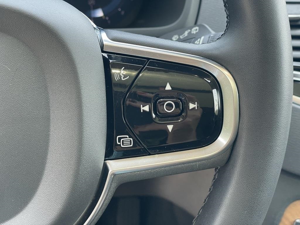 2023 Volvo XC90 Plus photo 14