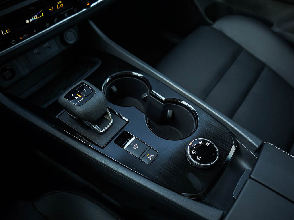 2026 Nissan Rogue SV photo 25