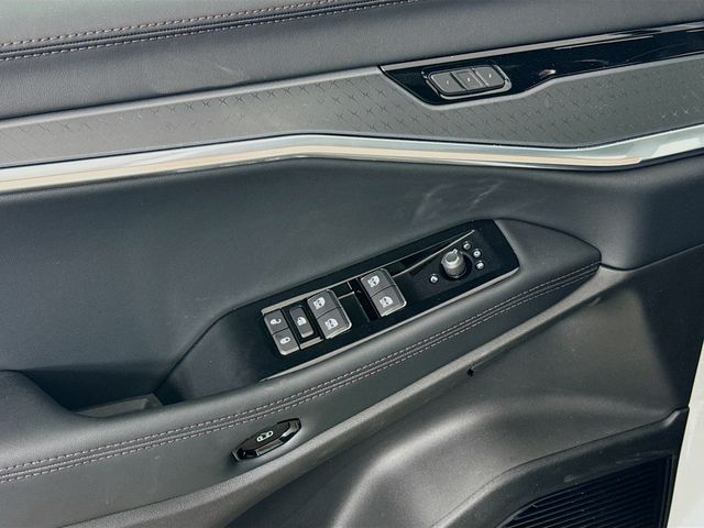 2025 Jeep Wagoneer S Limited photo 18
