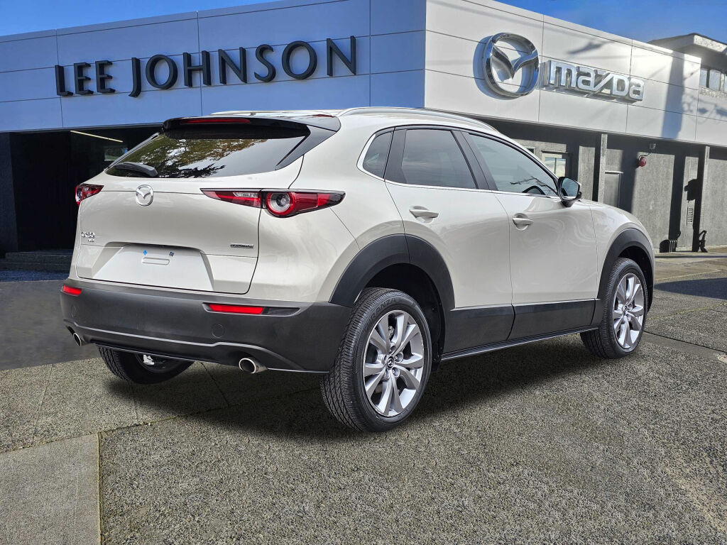 2022 Mazda CX-30 2.5 S Preferred photo 4