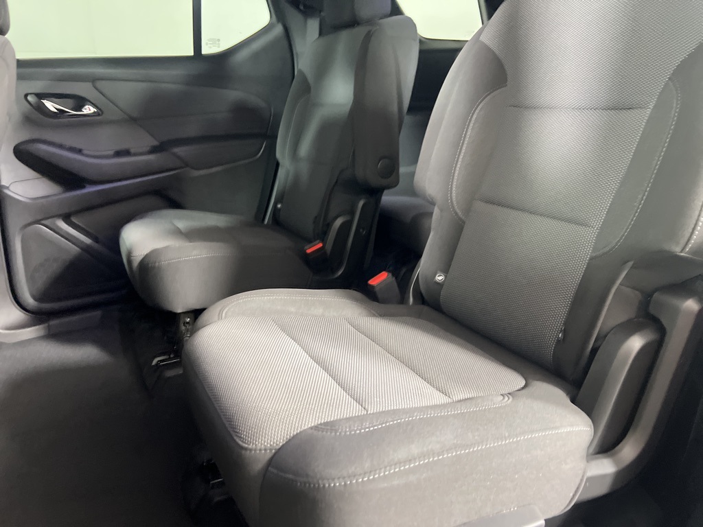 2023 Chevrolet Traverse Cloth 1LT photo 18