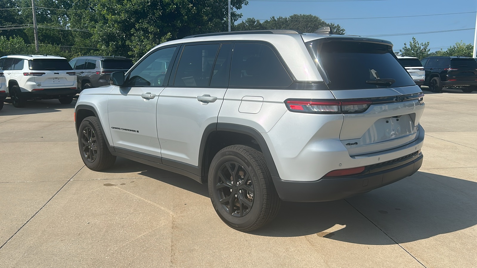 2024 Jeep Grand Cherokee Altitude X photo 5
