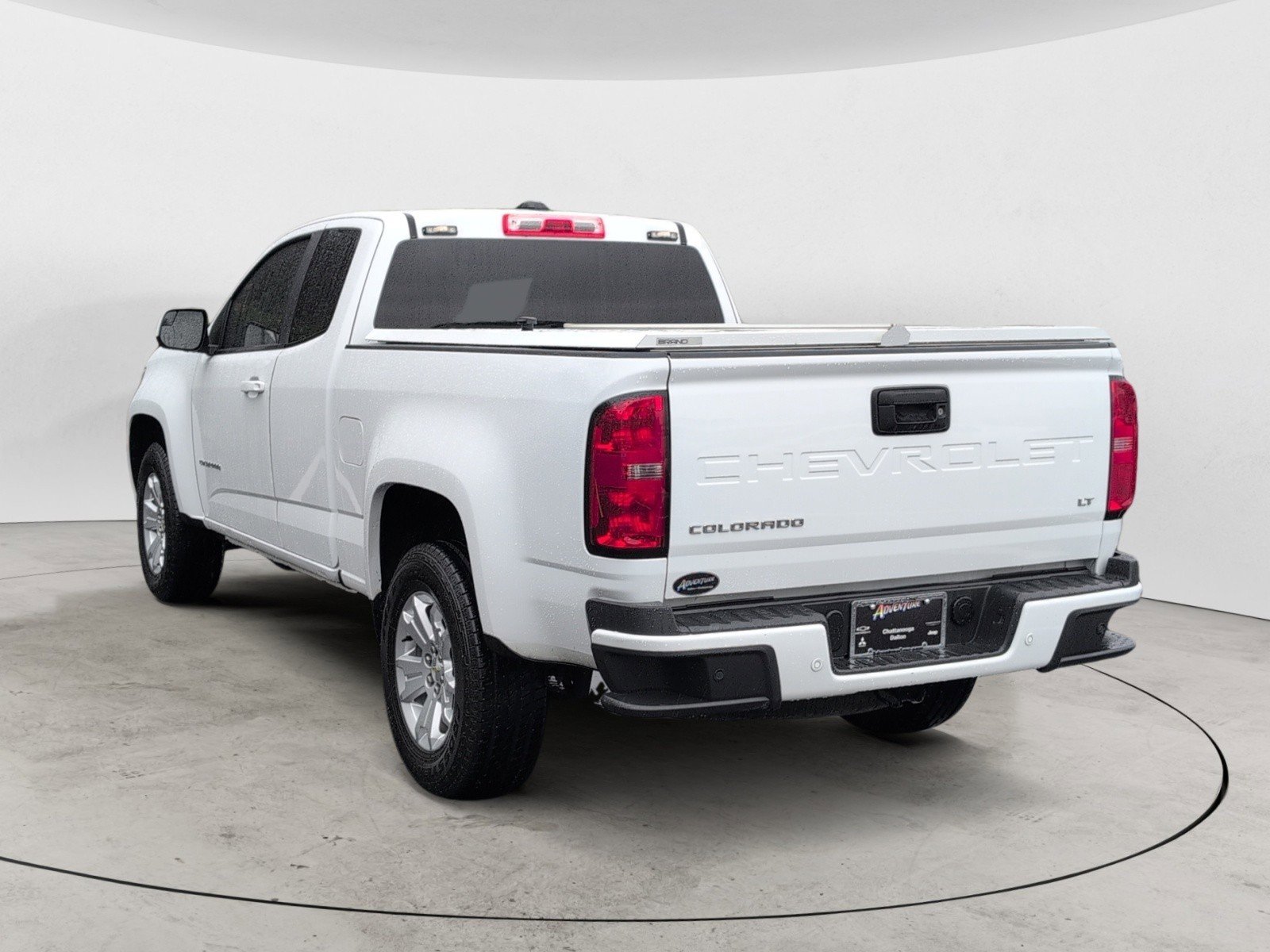 2022 Chevrolet Colorado LT photo 2