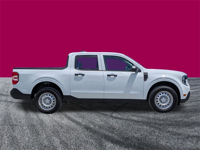 2025 Ford Maverick XL photo 2
