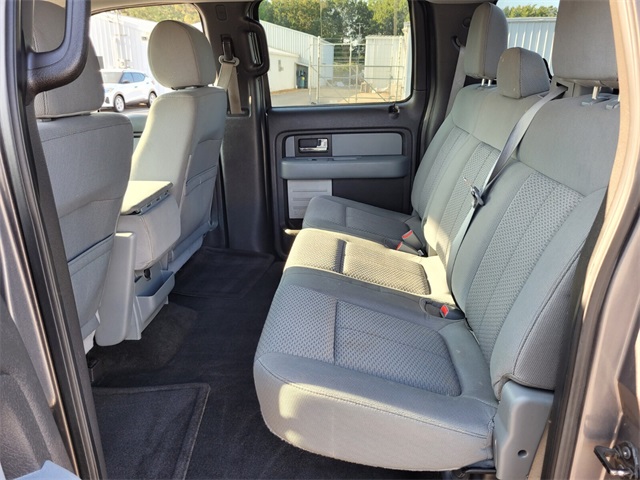 2013 Ford F-150 XLT photo 7