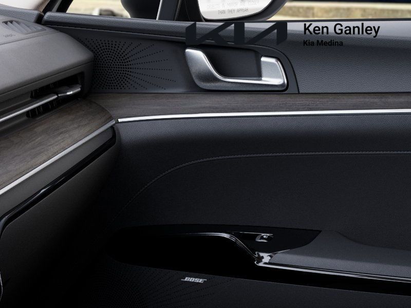 2025 Kia K5 EX photo 24