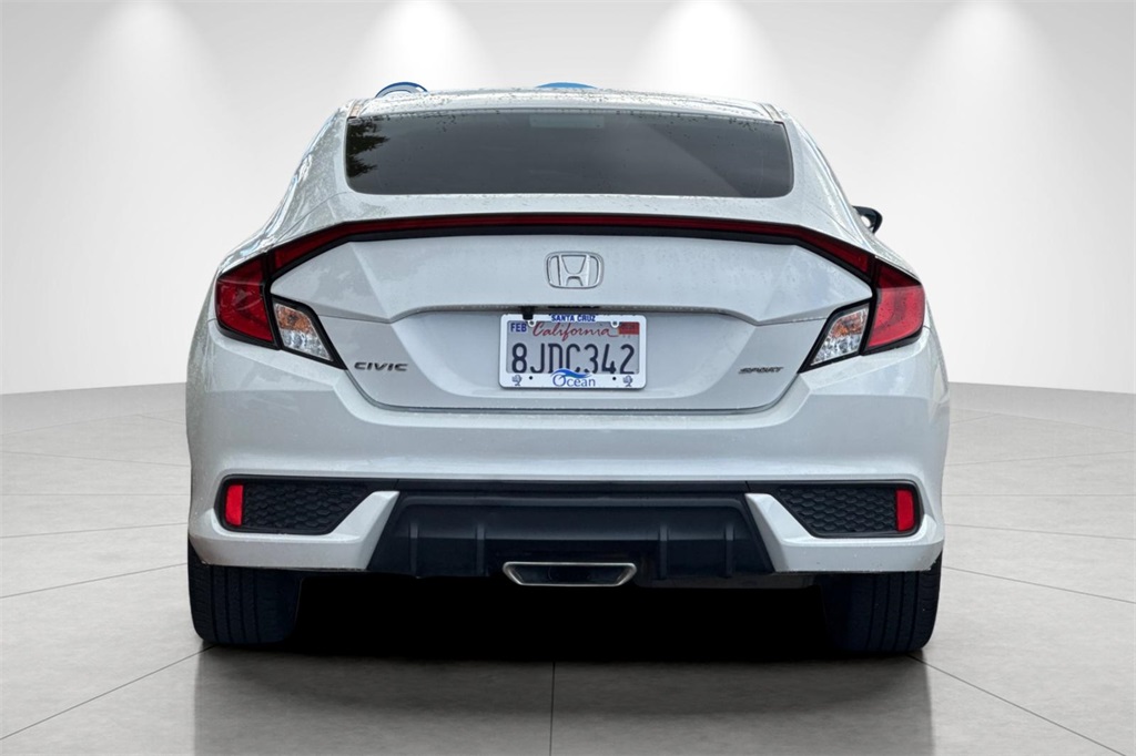 2019 Honda Civic Sport photo 3