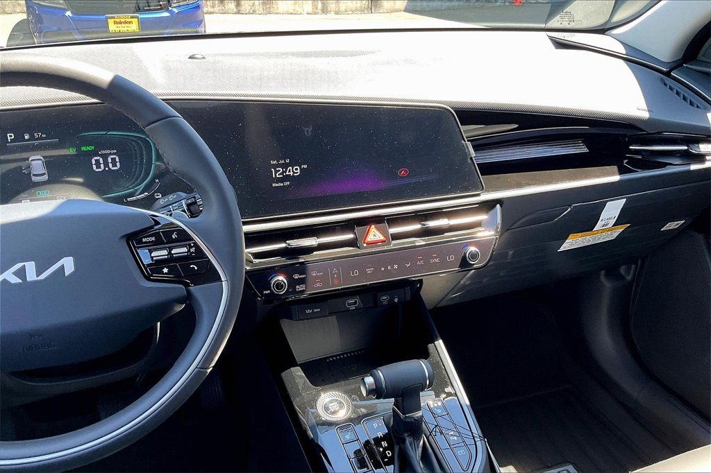 2025 Kia Niro EX photo 7