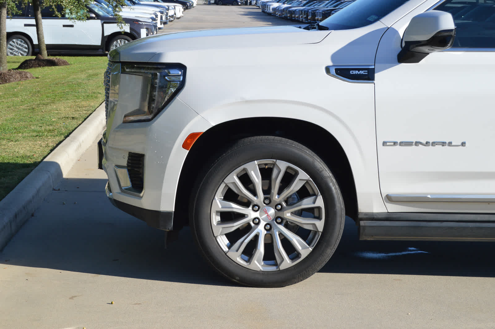 2022 Gmc Yukon XL Denali photo 6