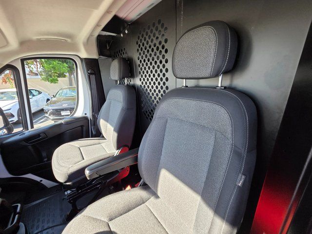 2023 Ram ProMaster 2500 Base photo 19