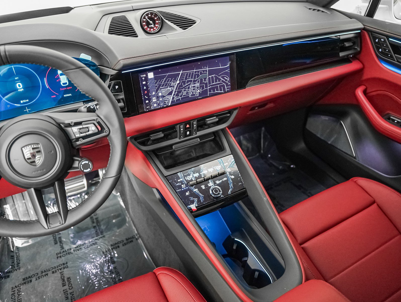 2025 Porsche Macan Electric Turbo photo 18