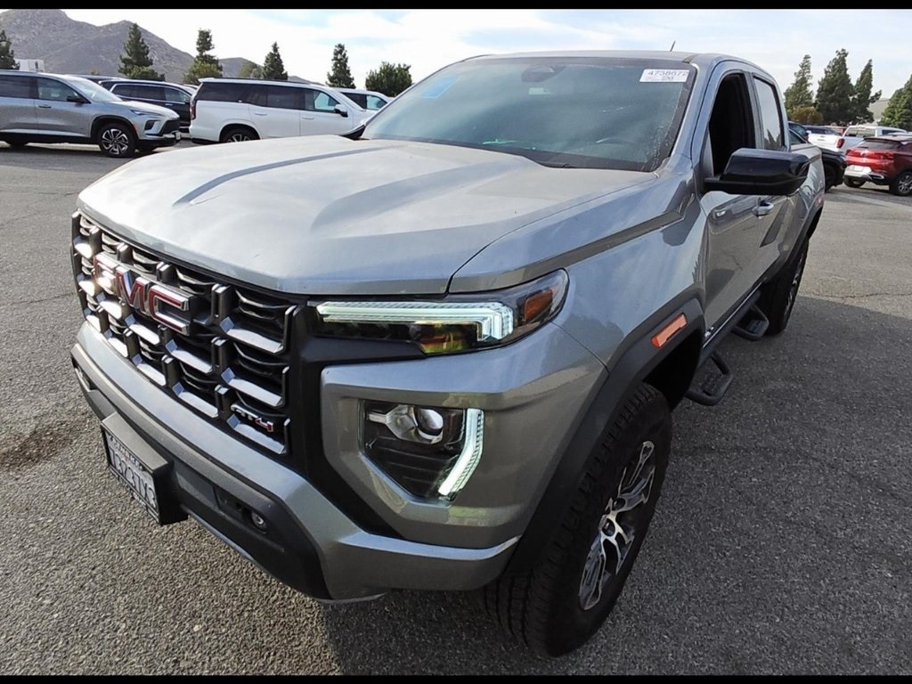 Used 2023 GMC Canyon AT4 with VIN 1GTP6DEK2P1268583 for sale in Kansas City