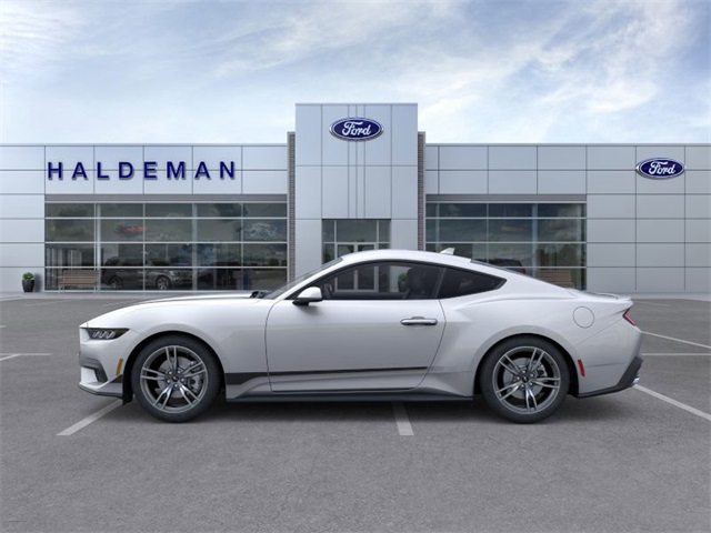 2025 Ford Mustang EcoBoost Premium photo 3