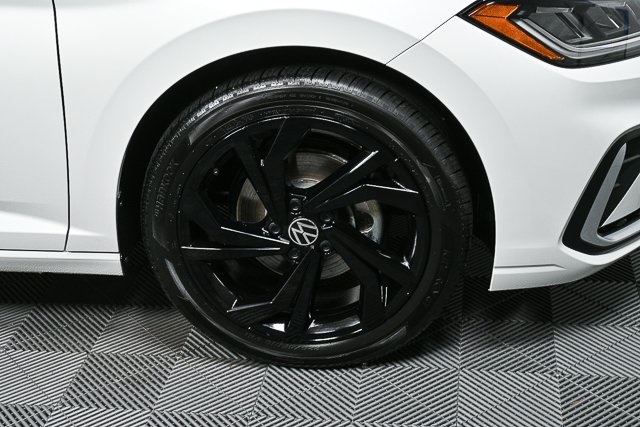 2025 Volkswagen Jetta 1.5T SE photo 32