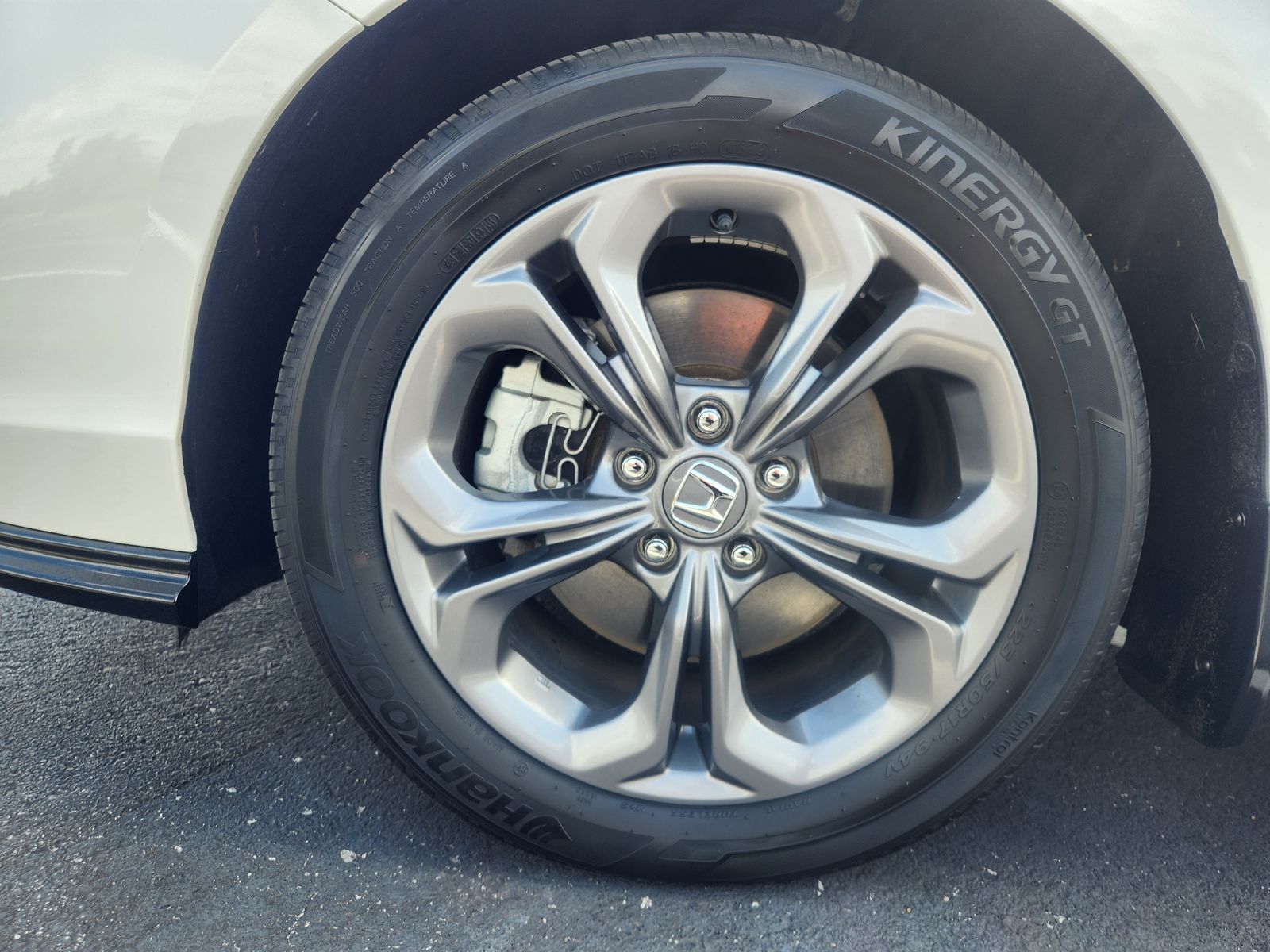 2023 Honda Accord Hybrid EX-L photo 11