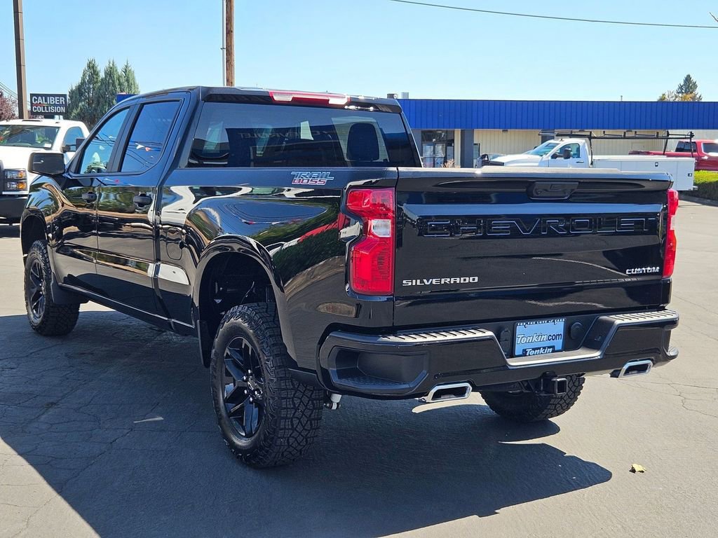 2025 Chevrolet Silverado 1500 Custom Trail Boss photo 4