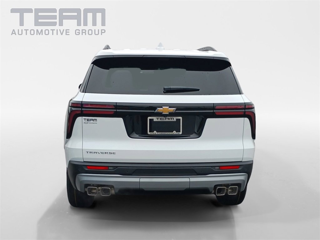 2026 Chevrolet Traverse photo 3