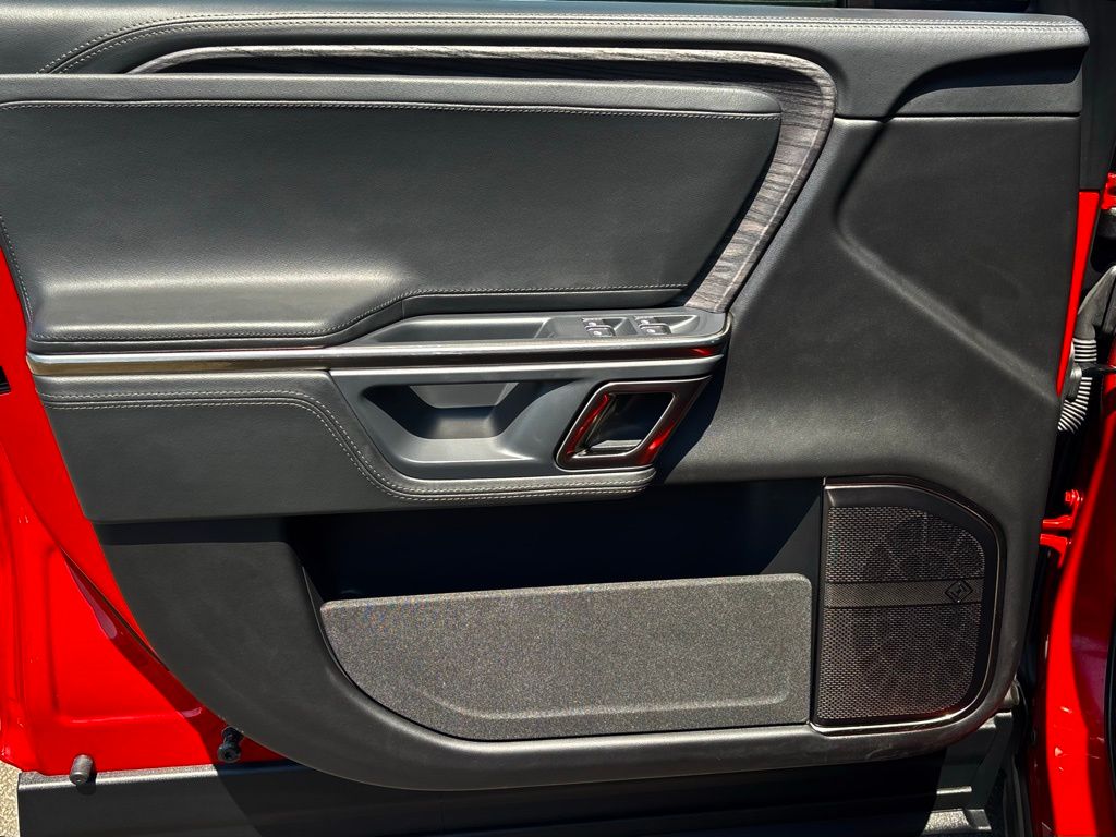 2024 Rivian R1S Adventure photo 15
